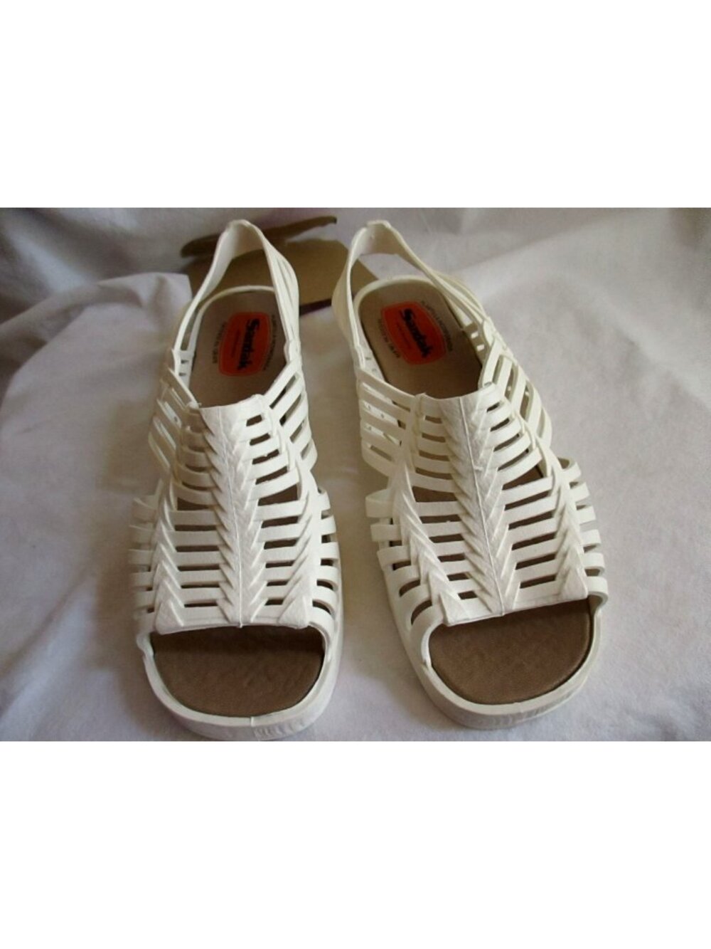 Vintage Womens Sandals 9 US 26 mexico Sandak Molded Rubber White Isabel NOS